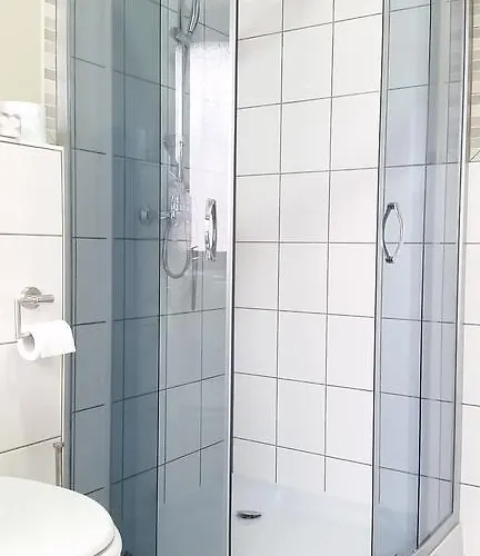 Zum Schleicher Kuckuck Hotell Schleich