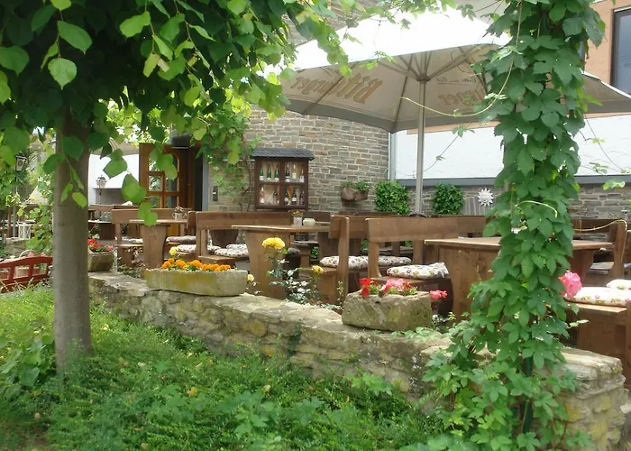 Zum Schleicher Kuckuck Hotell Schleich